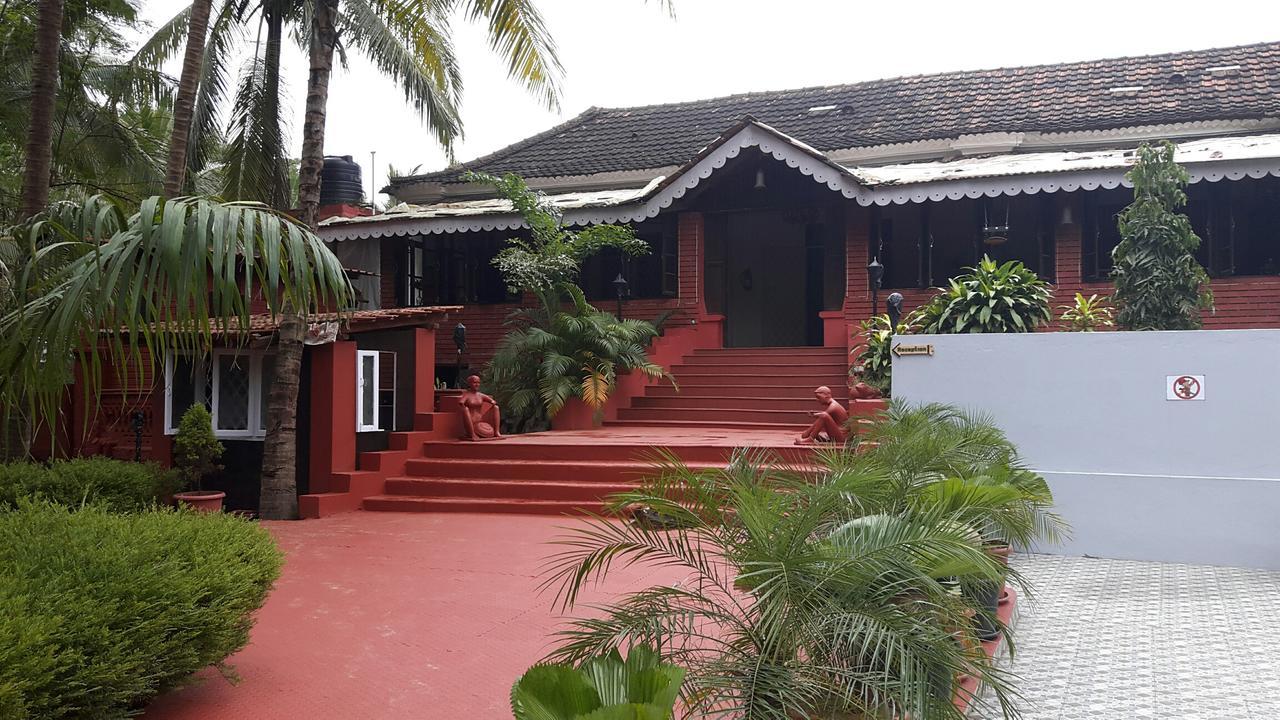 The Rainbows End Bed & Breakfast Madgaon Exterior foto